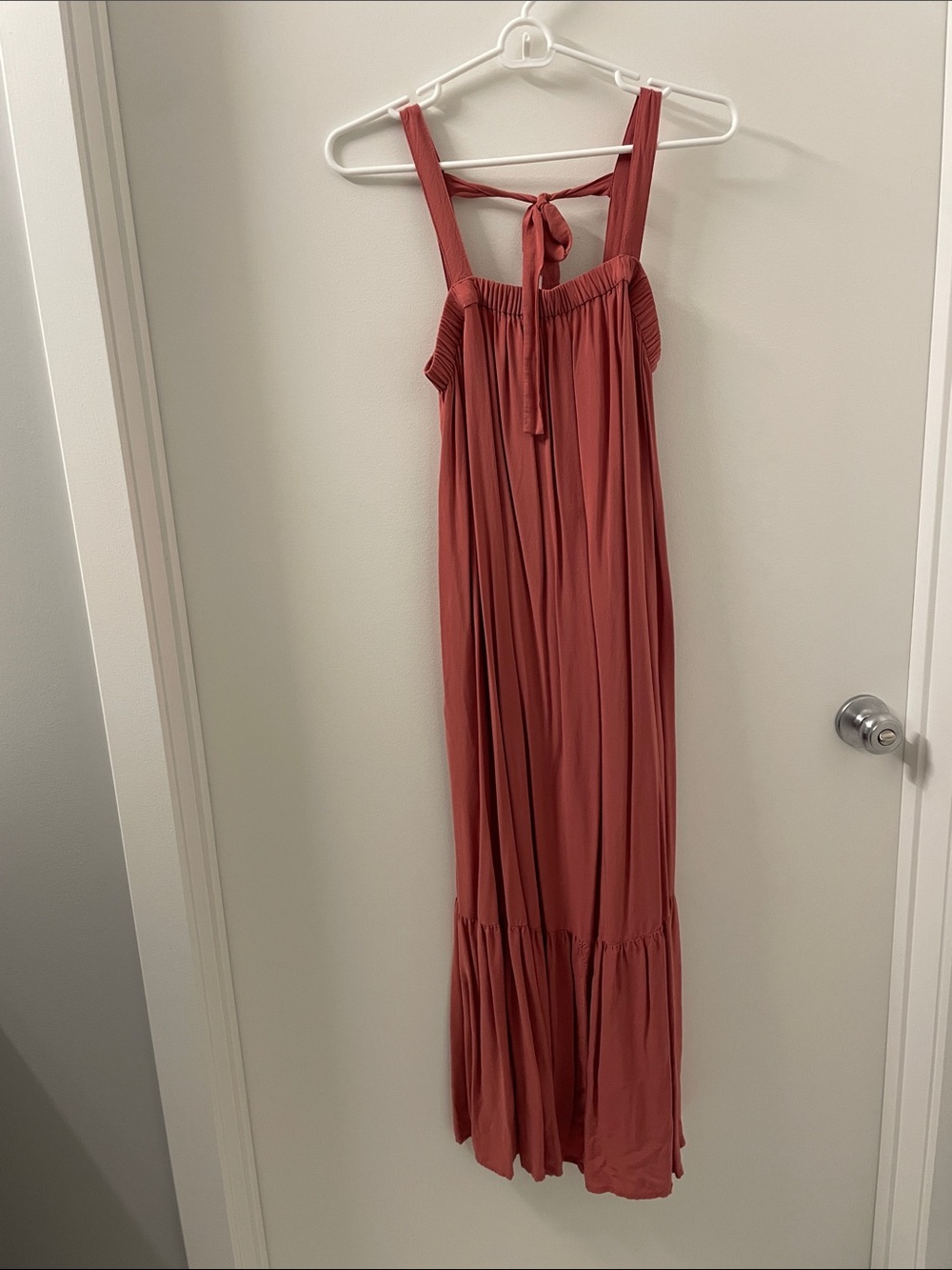 Old Navy Rust Maxi Dress with Tie Back. Never worn
